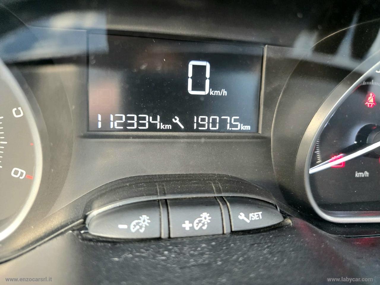 PEUGEOT 208 1.4 HDi 68 CV 5p. Active NEOPATENTATI