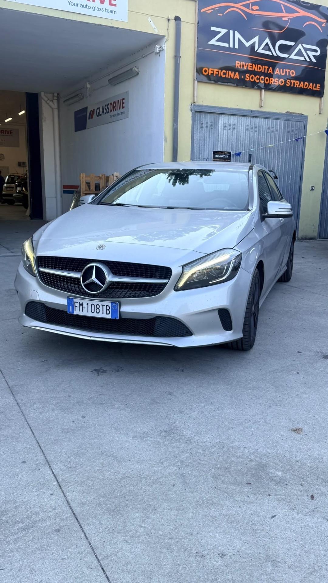 Mercedes-benz A 180 d Automatic Premium