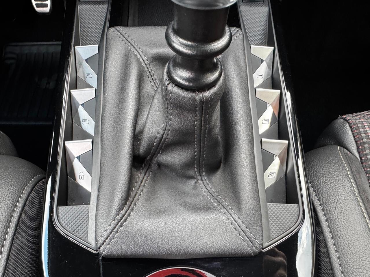 Ds DS3 3 Crossback BlueHDi 100 Performance Line