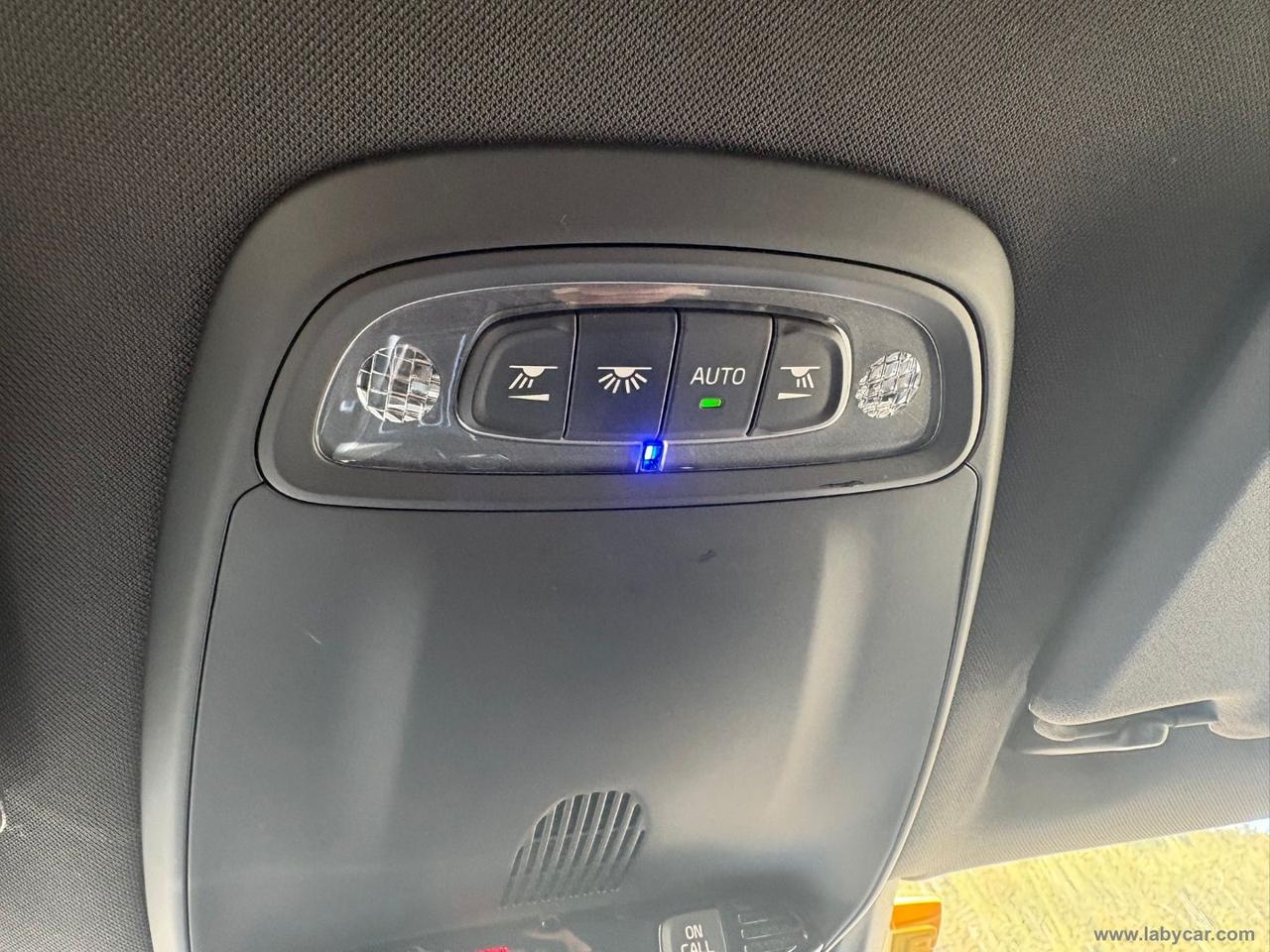 VOLVO V40 D2 R-design