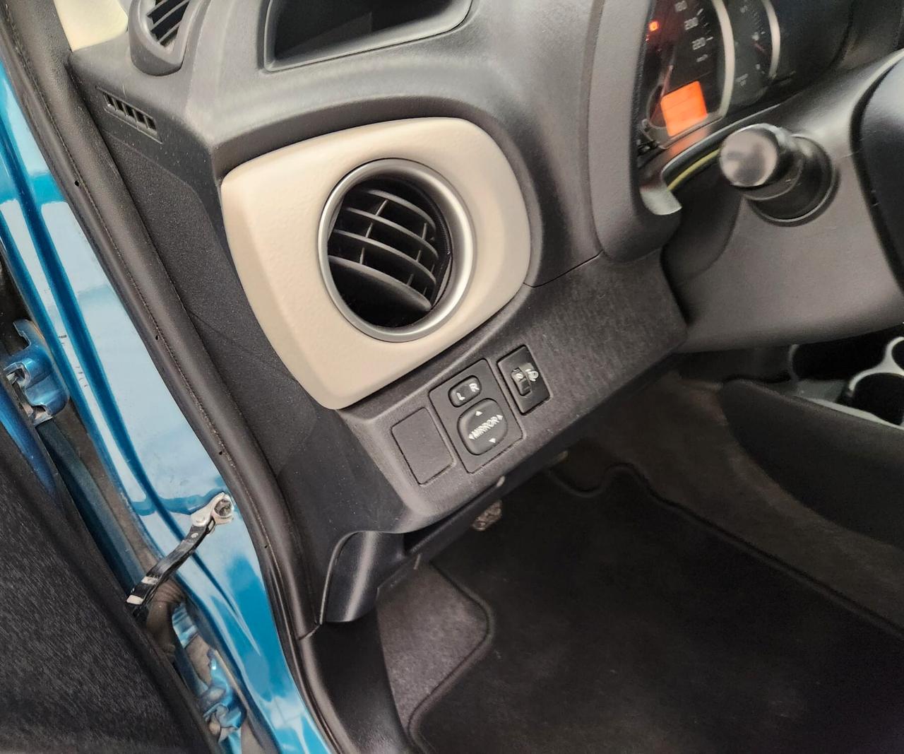 Toyota Yaris 1.3 5 porte Lounge