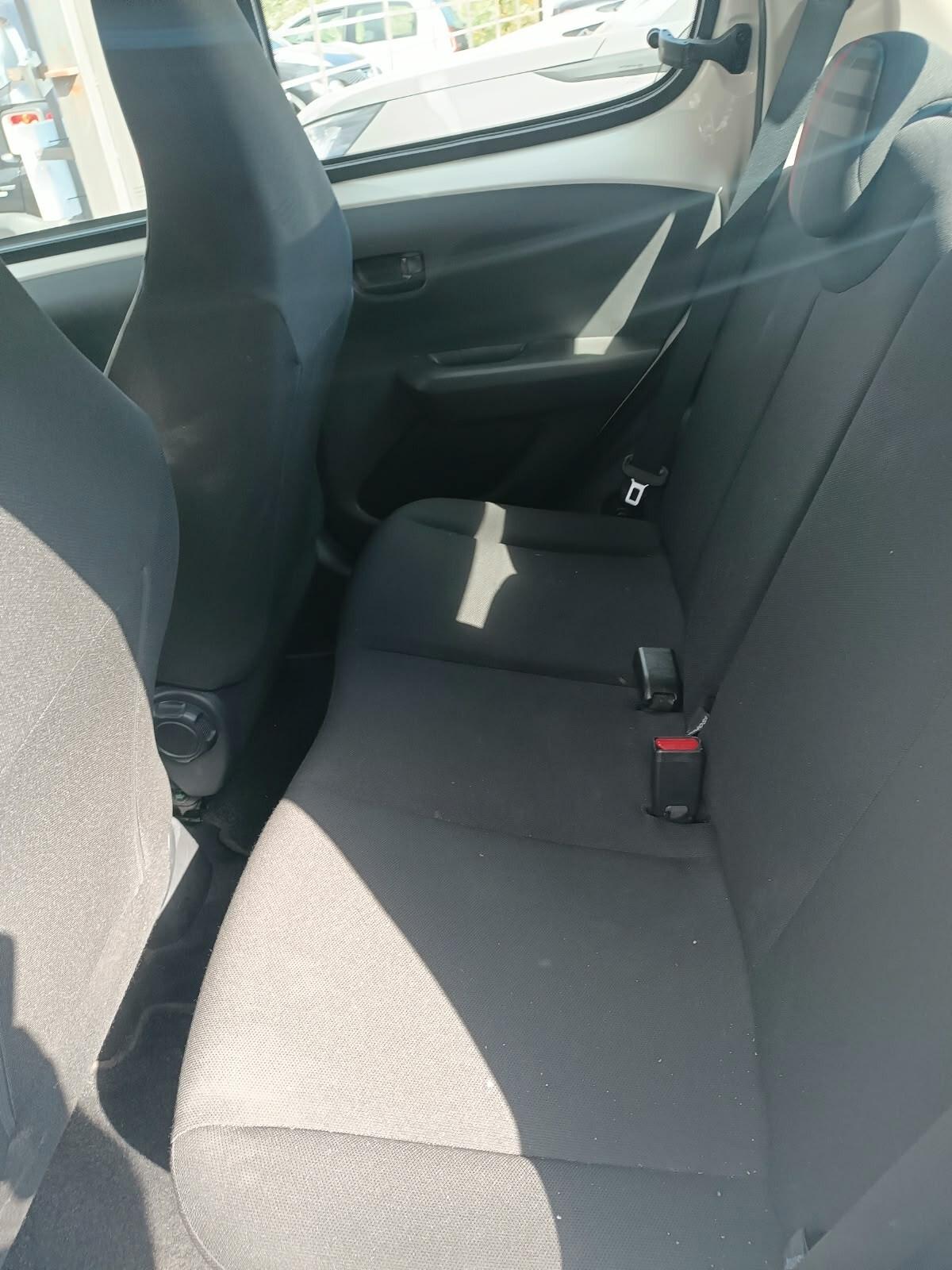 Peugeot 108 VTi 68 5 porte Allure TOP!