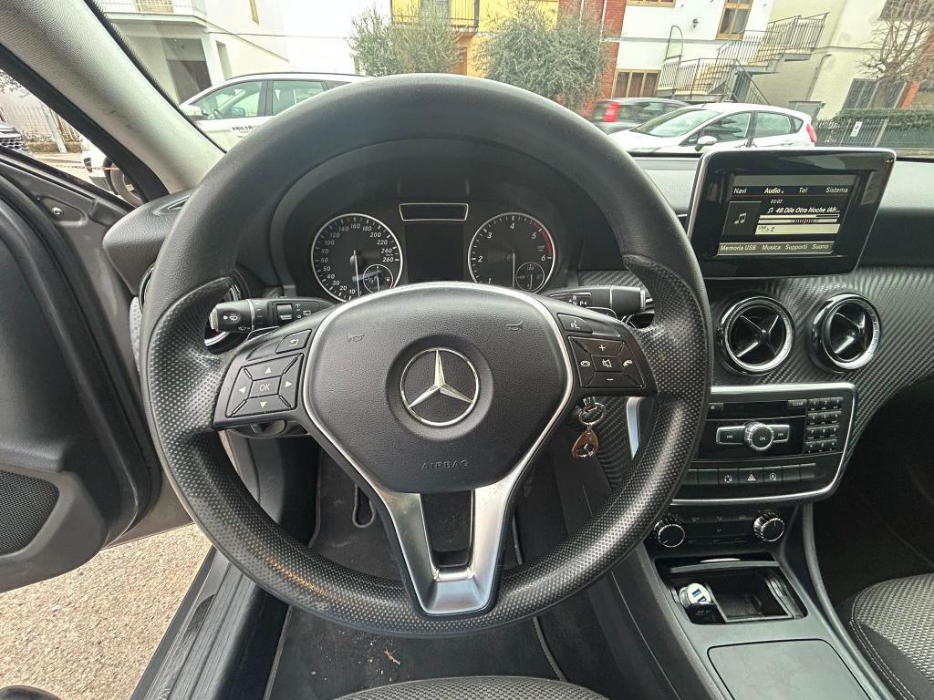 Mercedes-Benz GLA 180 CDI 109 CV DCT