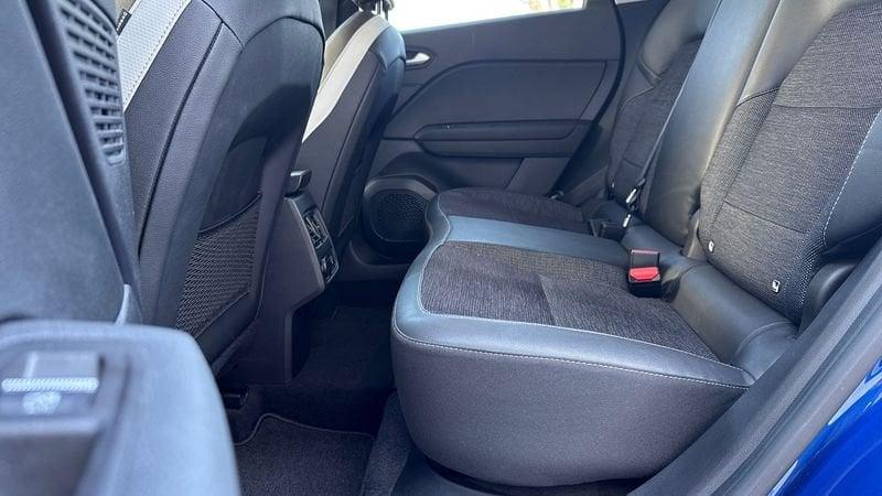 Renault Captur 1.6 E-Tech hybrid Techno Fast Track 145cv auto