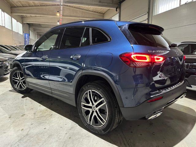 MERCEDES-BENZ GLA 200 d Automatic Sport Plus NAVI/LED MULTICOLORE/TELECA
