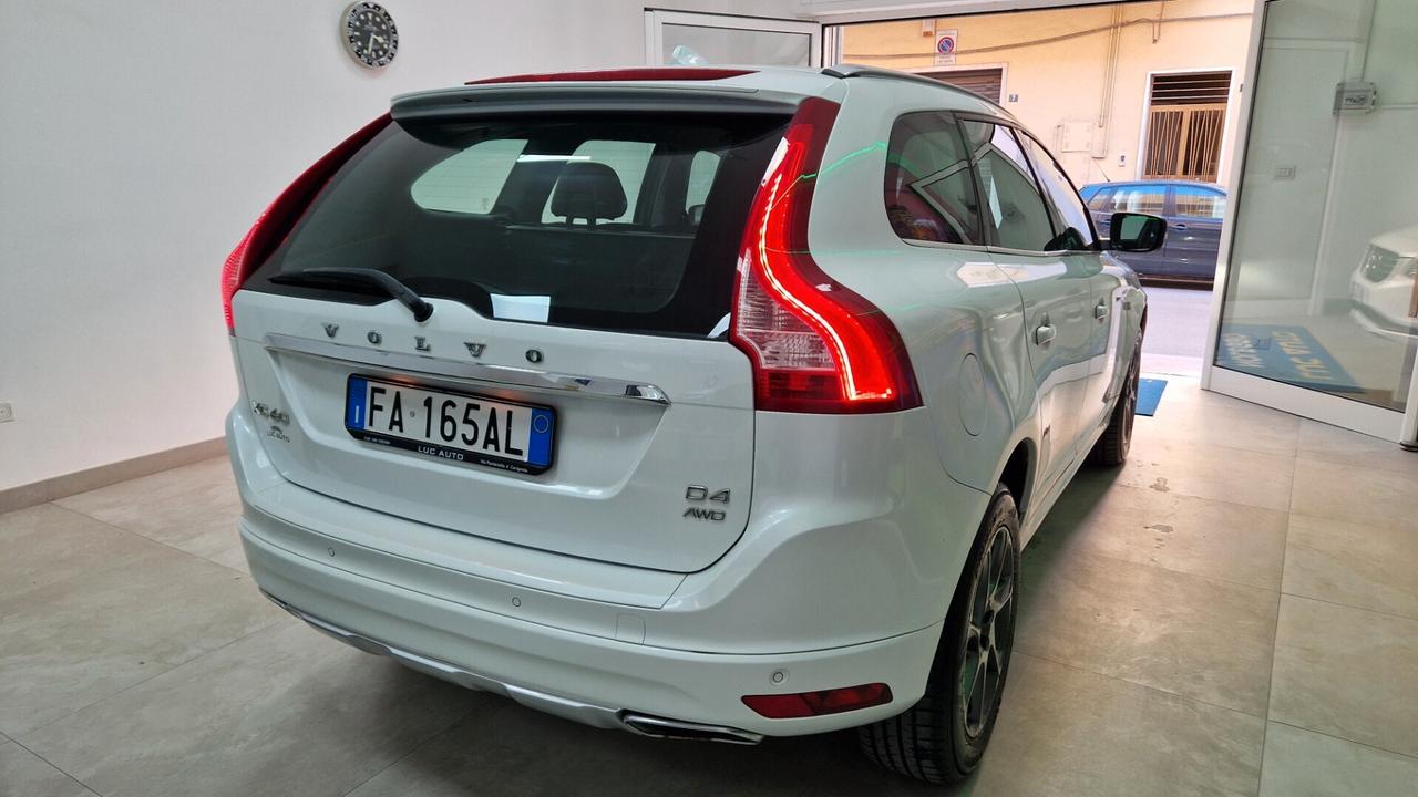 Volvo XC 60 XC60 D4 AWD R-design Momentum