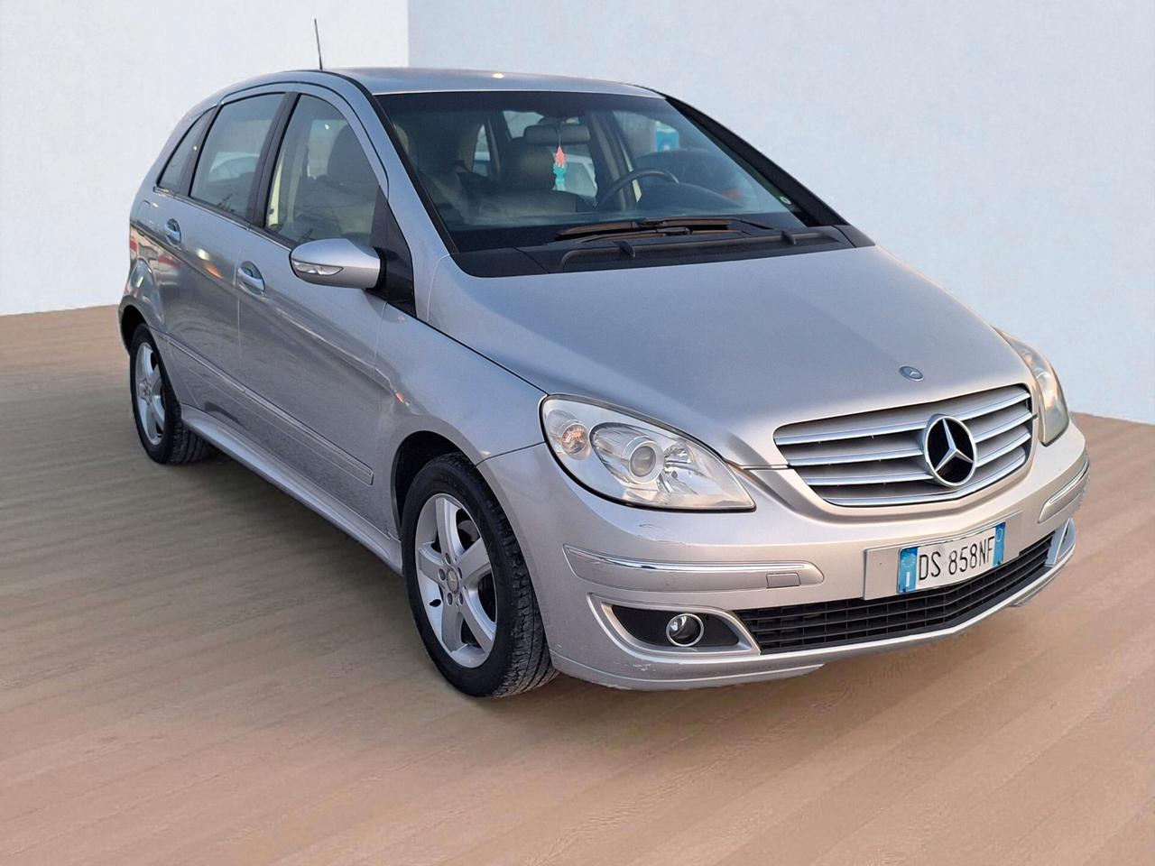 Mercedes-benz B 200 CDI Sport NEOPATENTATI PELLE TEL BLUETOOTH