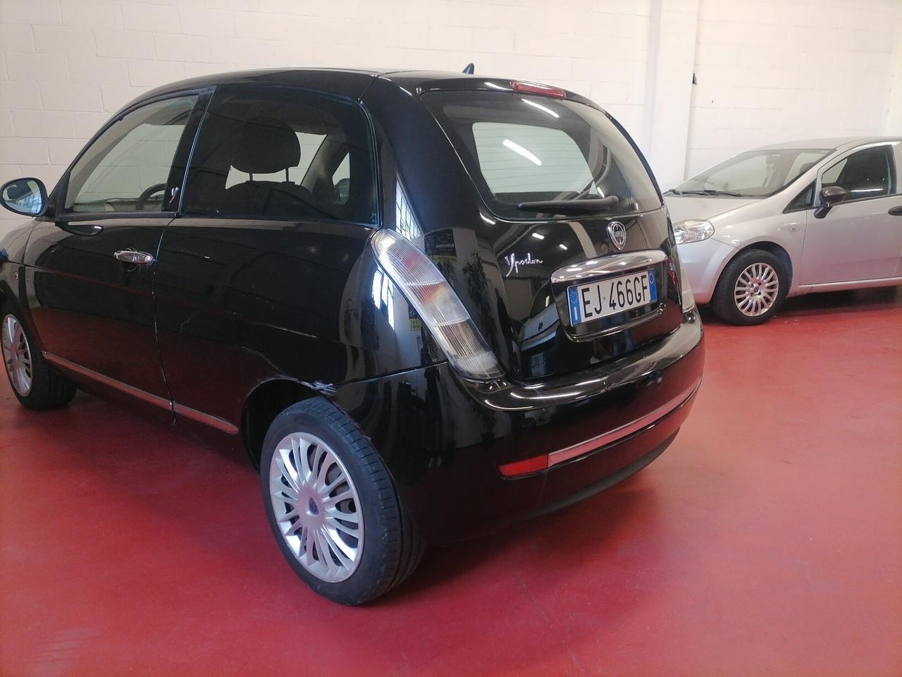 Lancia Ypsilon 1.2 69 CV Platinum