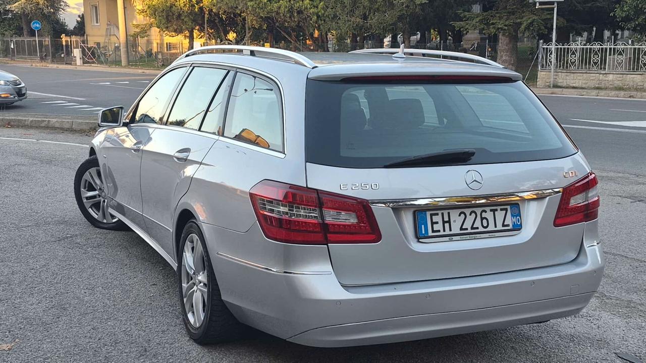 Mercedes-benz E 250 220 CDI BlueEFFICIENCY Avantgarde AMG