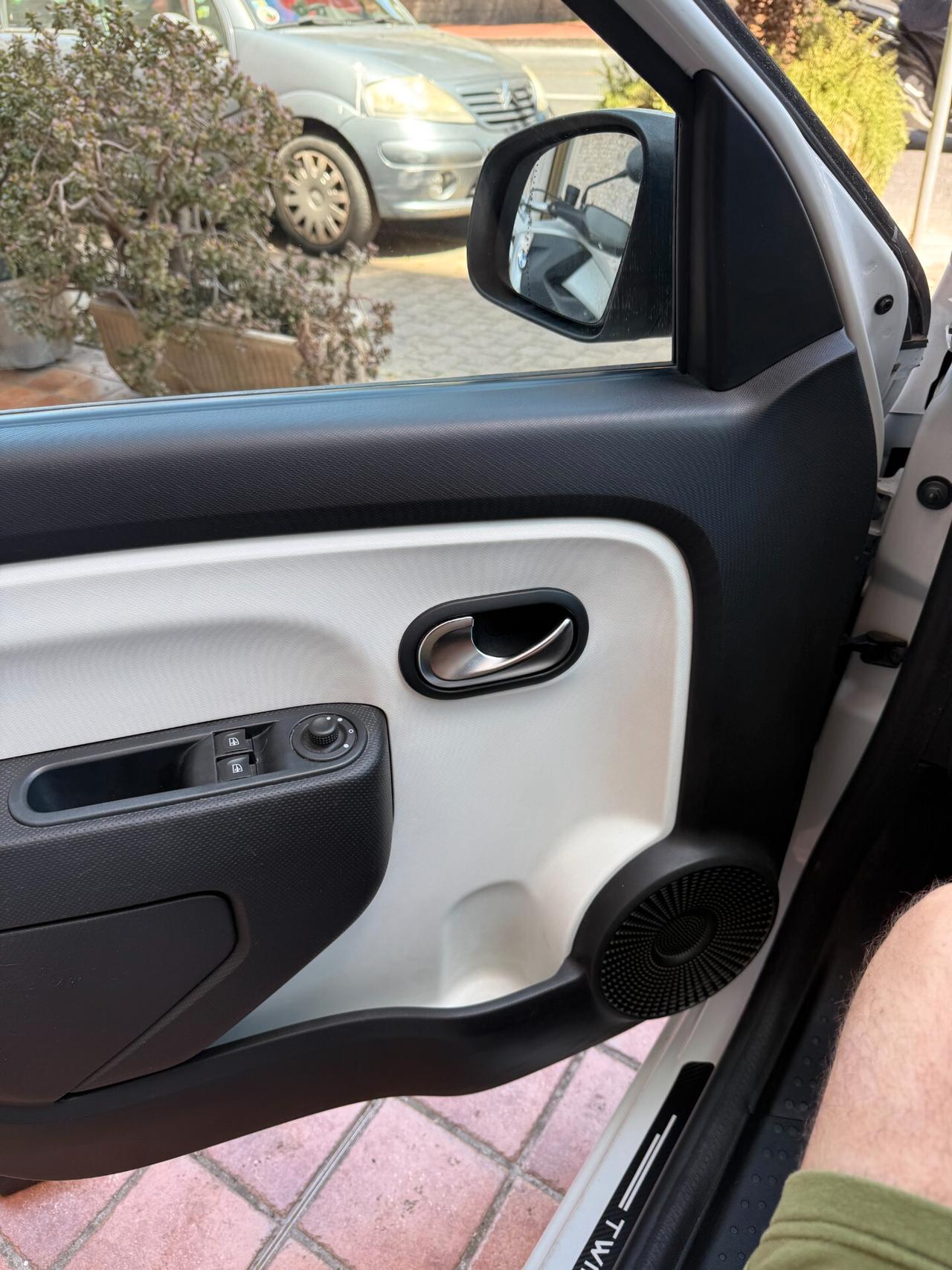 Renault Twingo SCe Lovely