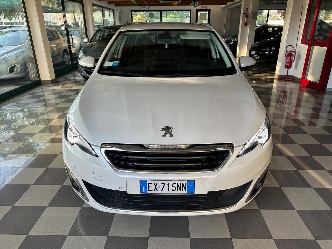 Peugeot 308 PureTech Turbo 130 S&S SW Allure