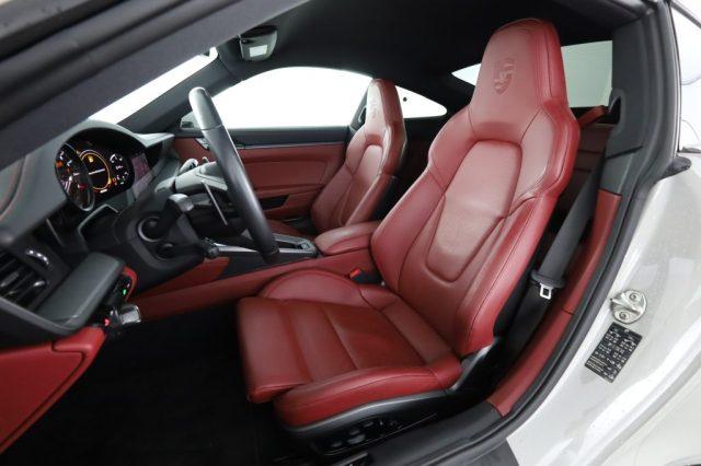 PORSCHE 911 911 Carrera 4S