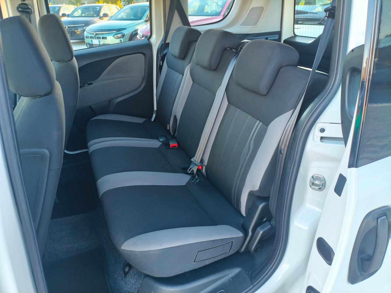 Fiat Doblo Combi 1.6 MJT 120CV Easy