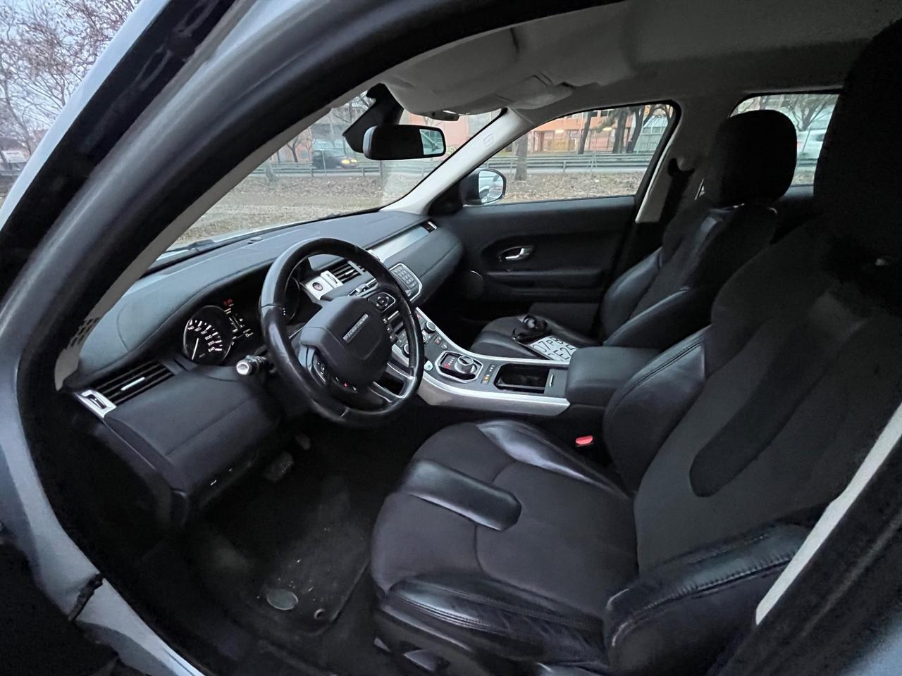 Land Rover Range Evoque 2.2 TD4 5p. Pure