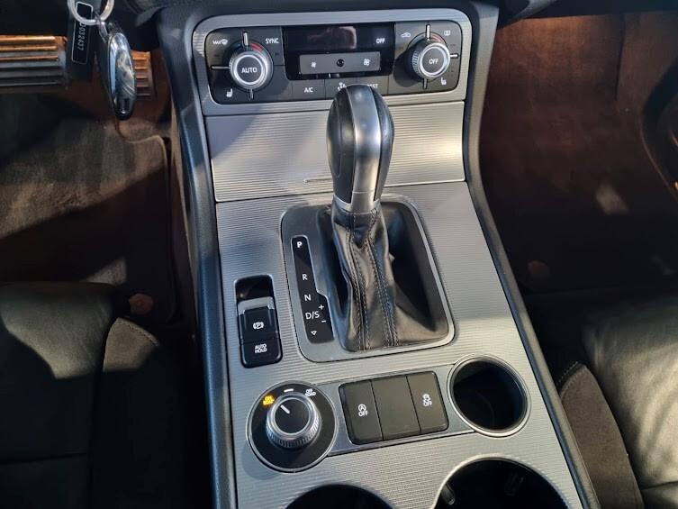 Volkswagen Touareg 3.0 TDI 204 CV tiptronic R-LINE