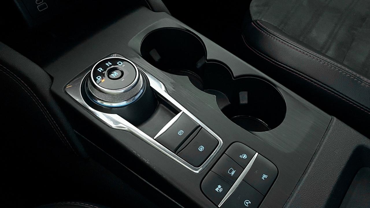 FORD KUGA AWD 2.0 ST-LINE X CV 190 CV - TETTO, PELLE SCAMOSCIATA, VIRTUAL COCKPIT