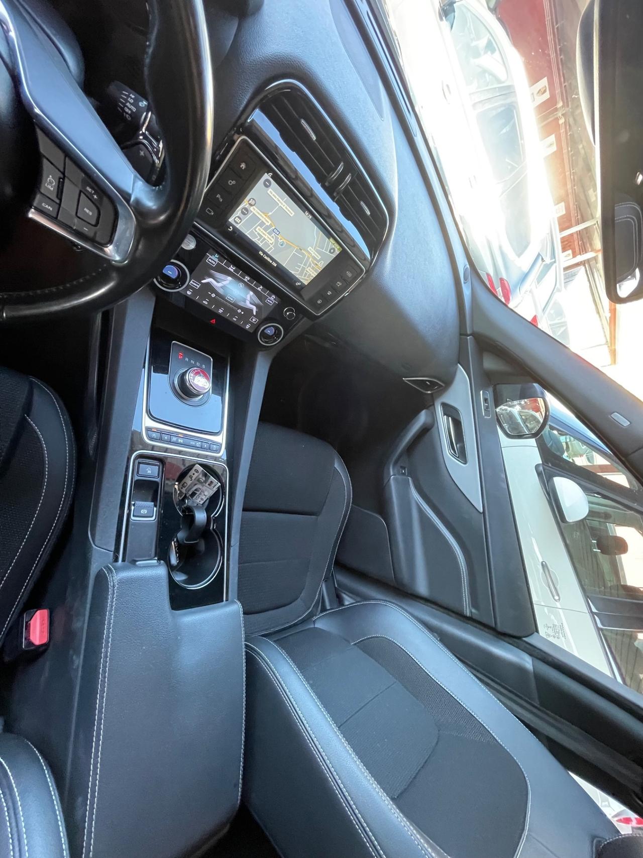 F-Pace 2.0 D 180 CV AWD R-Sport-strafull-rate-garanzia