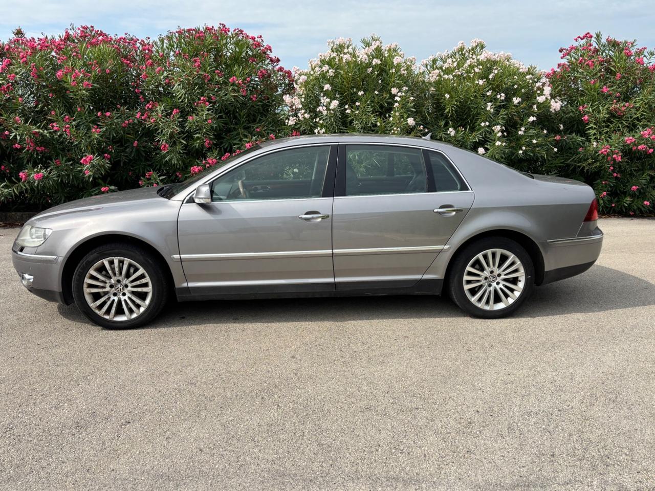 Volkswagen Phaeton 3.0/240 V6 TDI DPF 4mot. tip. 5 posti