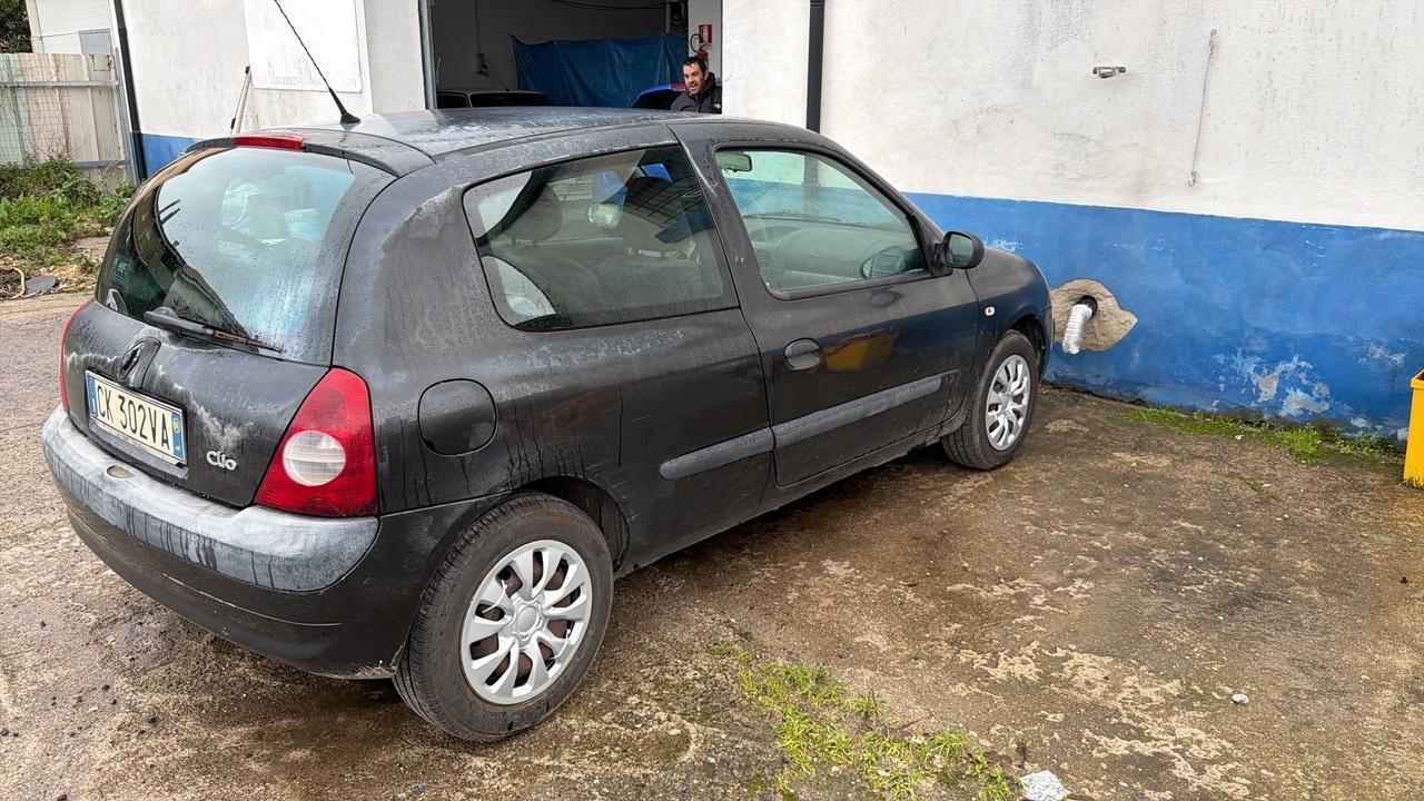 Renault Clio 1.2 16V cat 3 porte Confort Dynamique