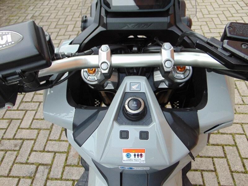 Honda X-ADV 750 ABS DCT