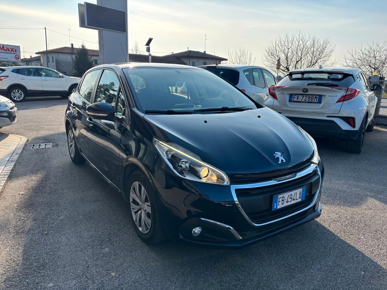 Peugeot 208 BlueHDi 75 5 porte Allure Neopatentati