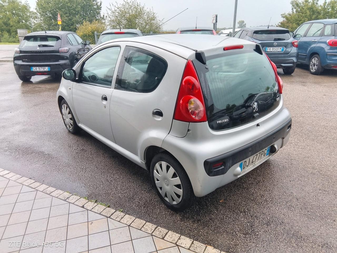 Peugeot 107 1.0 Benzina Neopatentati