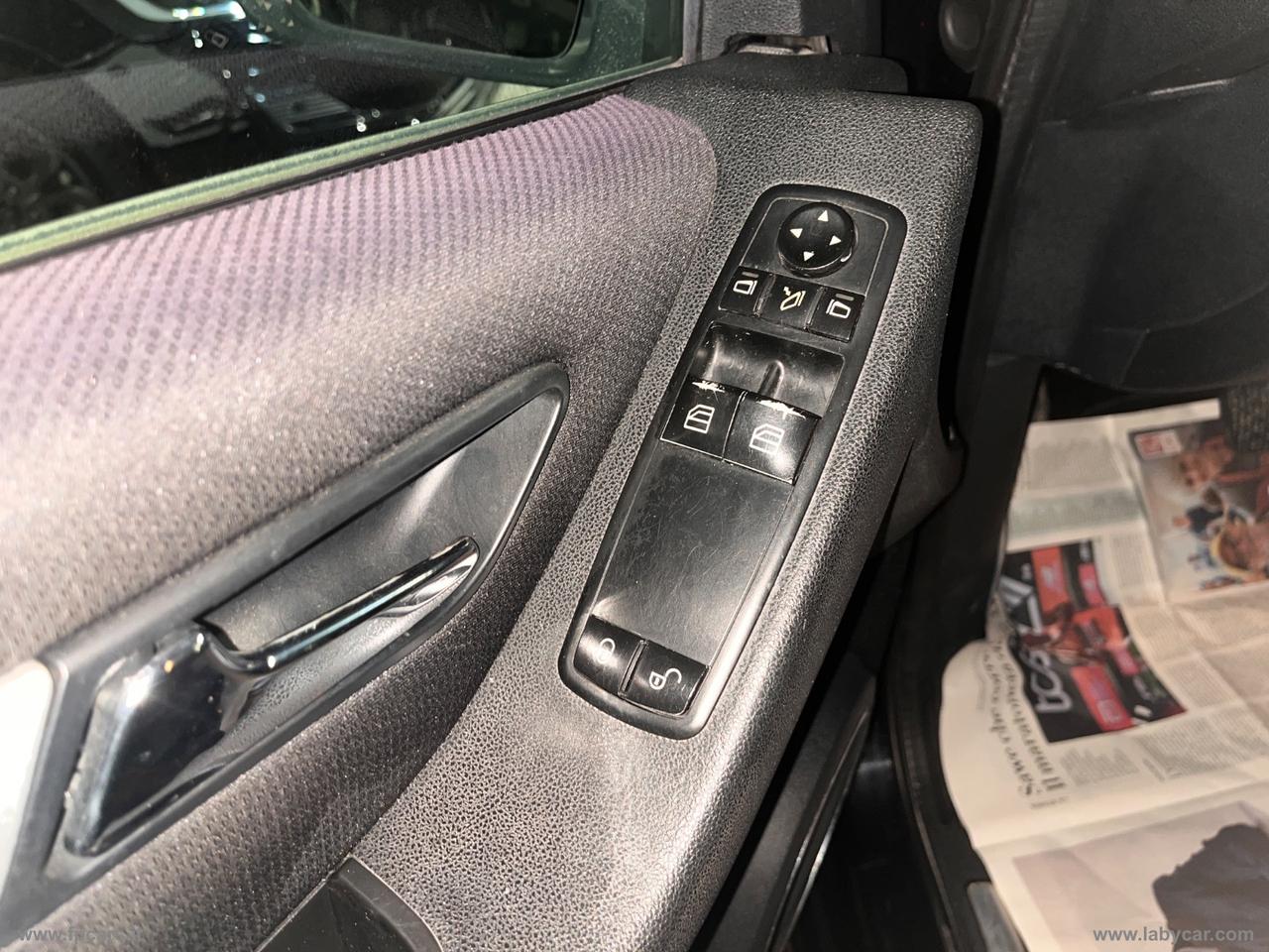 MERCEDES-BENZ A 180 CDI Avantgarde Edition 10