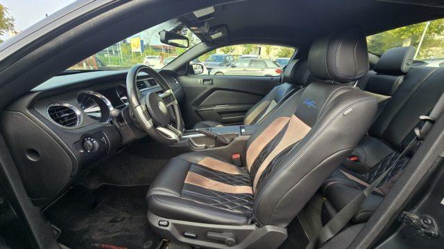 FORD Mustang 3.7 V6 Premium Coupé AUTOMATICA PERMUTE