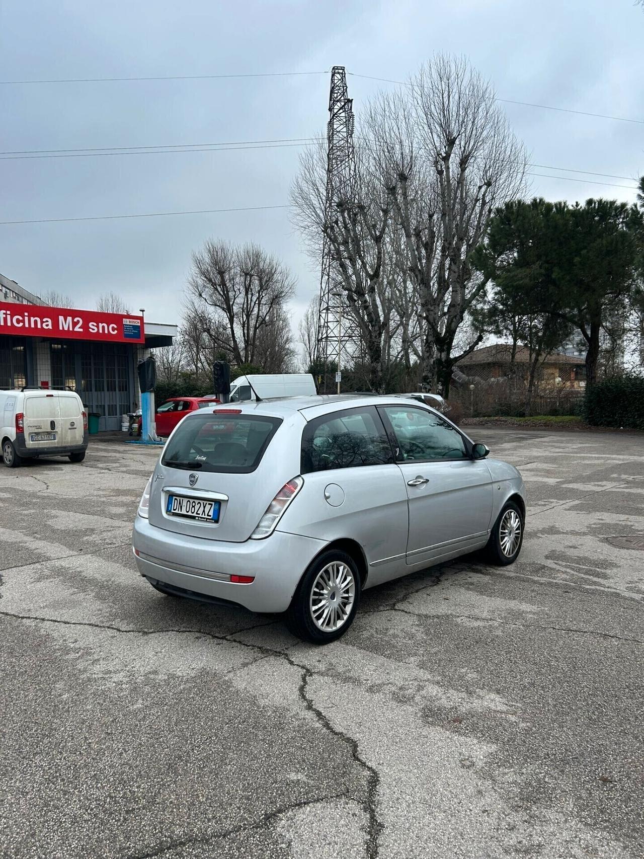 Lancia Ypsilon 1.4 Oro Ecochic GPL perfetta