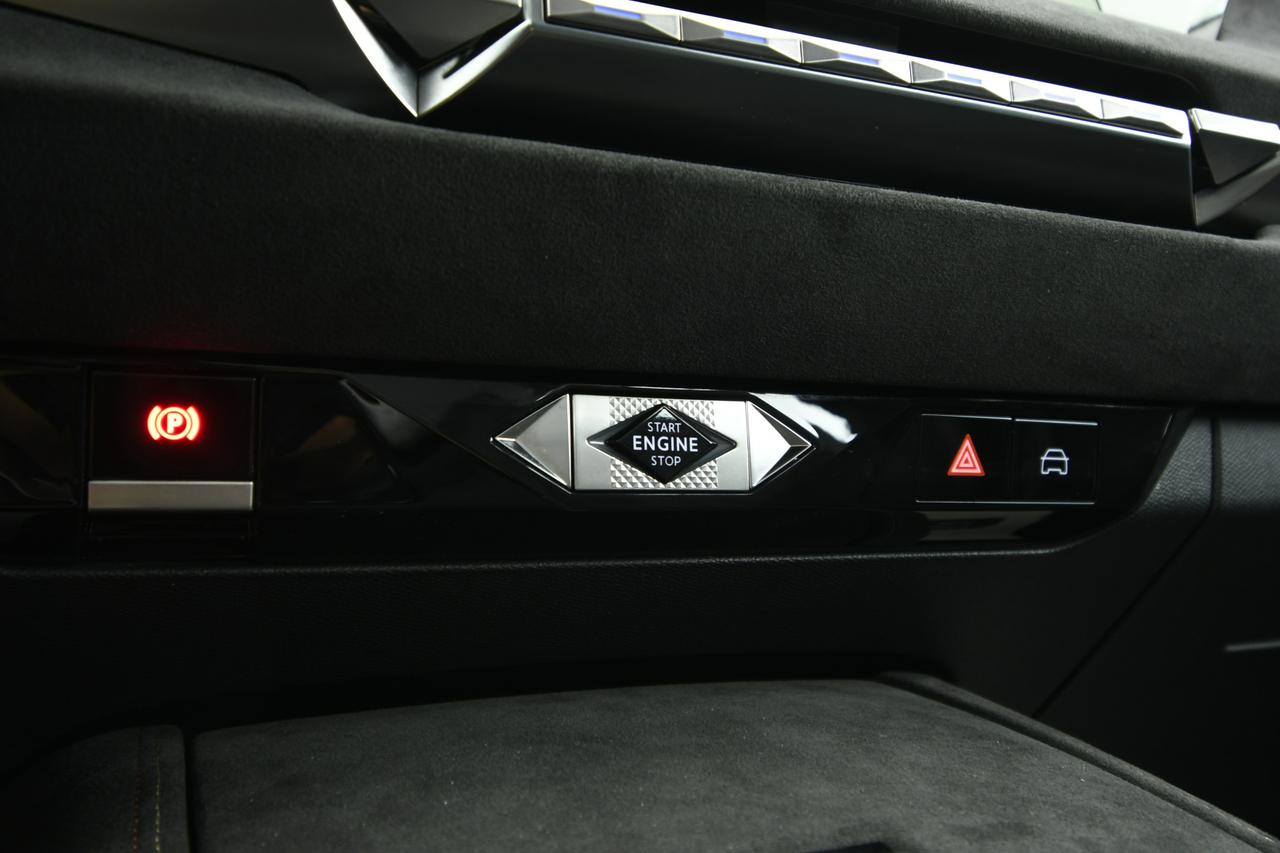 DS DS4 1.5 bluehdi Performance Line 130cv auto NEOPATENTATI+HEAD UP+CAMERA