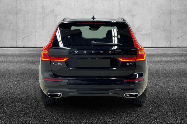 VOLVO XC60 B4 (d) AWD Geartronic R-design