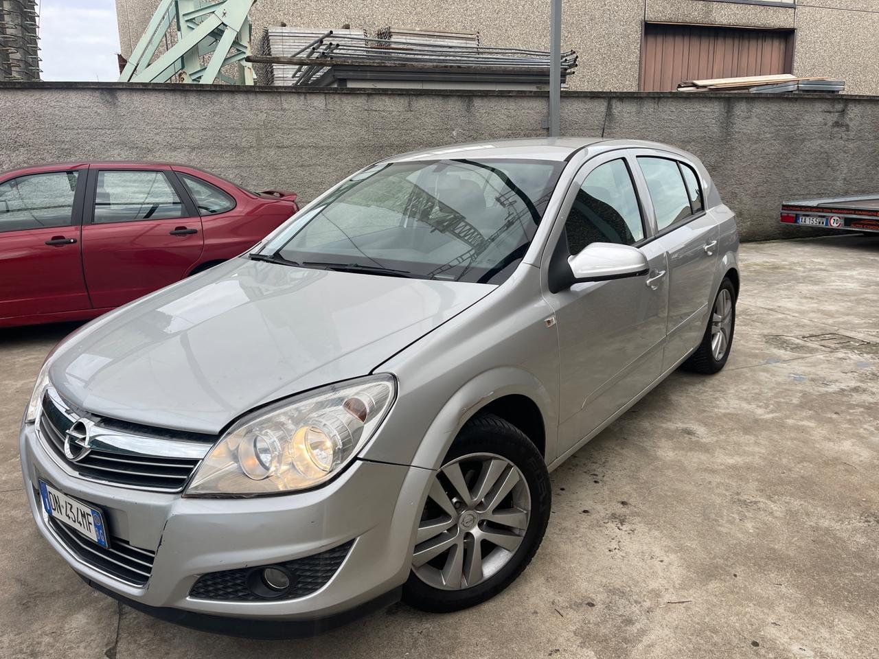OPEL ASTRA 1.6 BENZINA-GPL 2028 EURO4 NEOPATENTATI