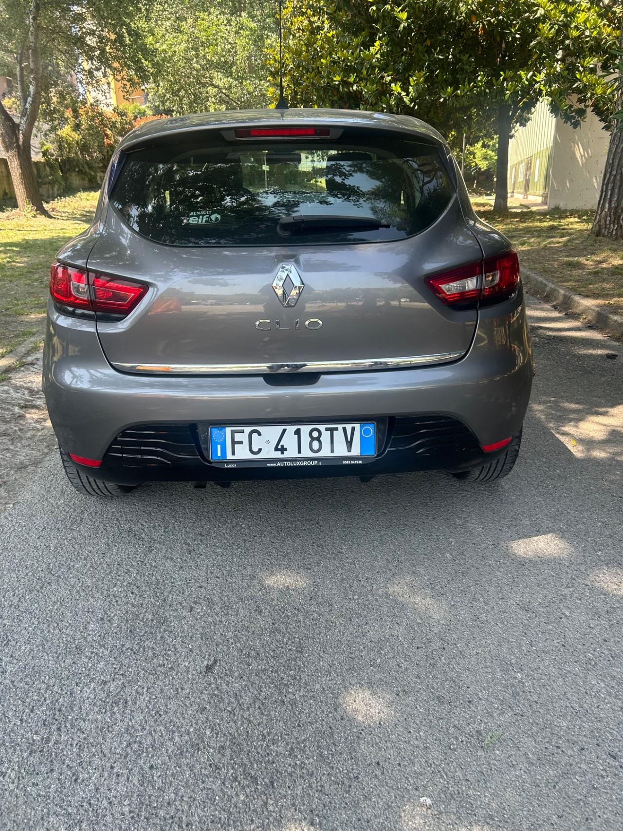 Renault Clio 1.2 75 CV 5 porte Duel