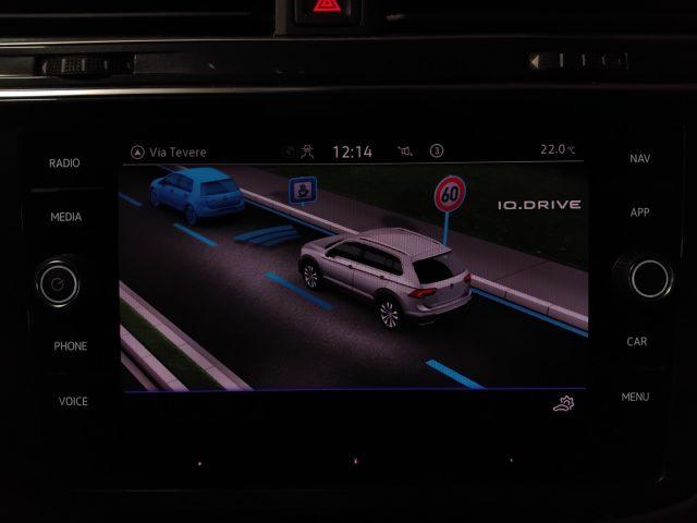 VOLKSWAGEN Tiguan 1.5 TSI DSG ACT R-Line 20" C/GRIMALDI SPECIAL DAY