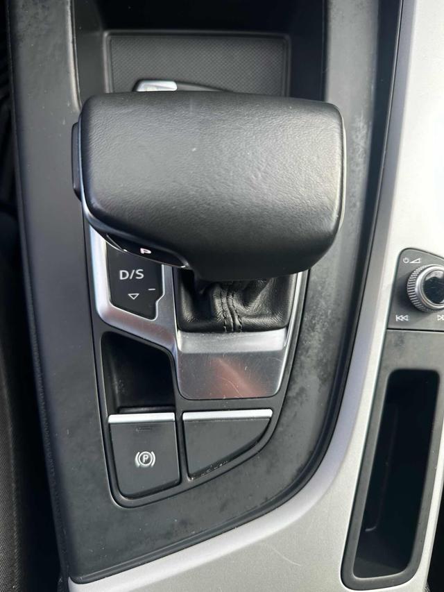 AUDI A4 Avant 35 TFSI S tronic Business Advanced