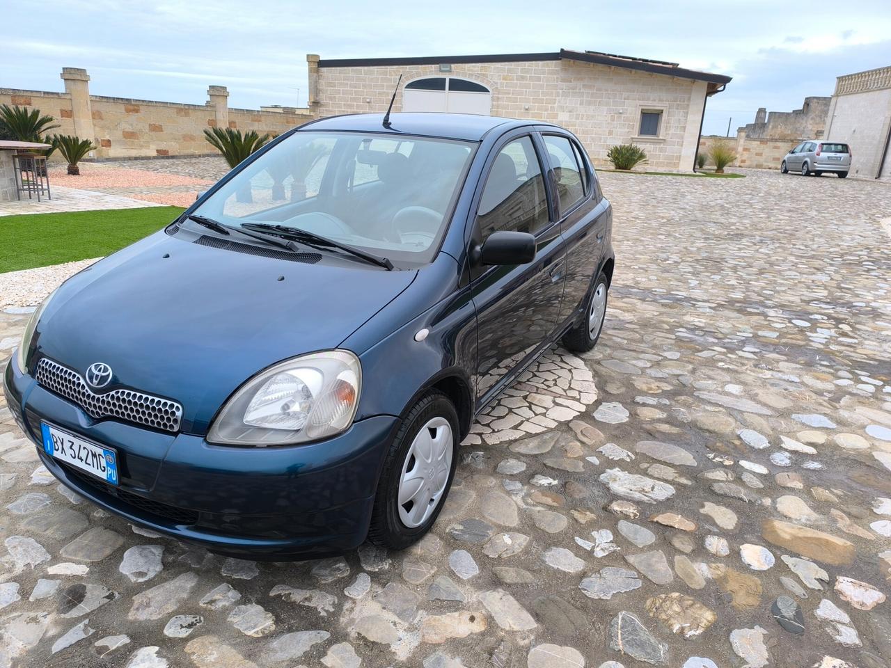 Toyota Yaris 1.0i benzina perfetta