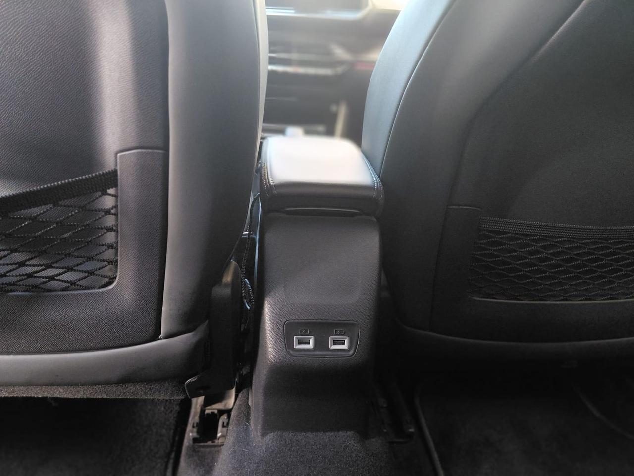 Peugeot 2008 Allure Pack 1.5 Blue HDI 130 #7949