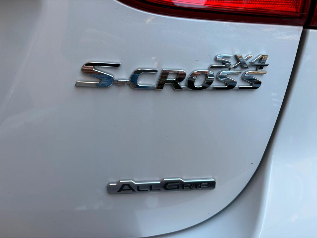 Suzuki S-Cross 1.6 DDiS 4WD All Grip Top + TETTO