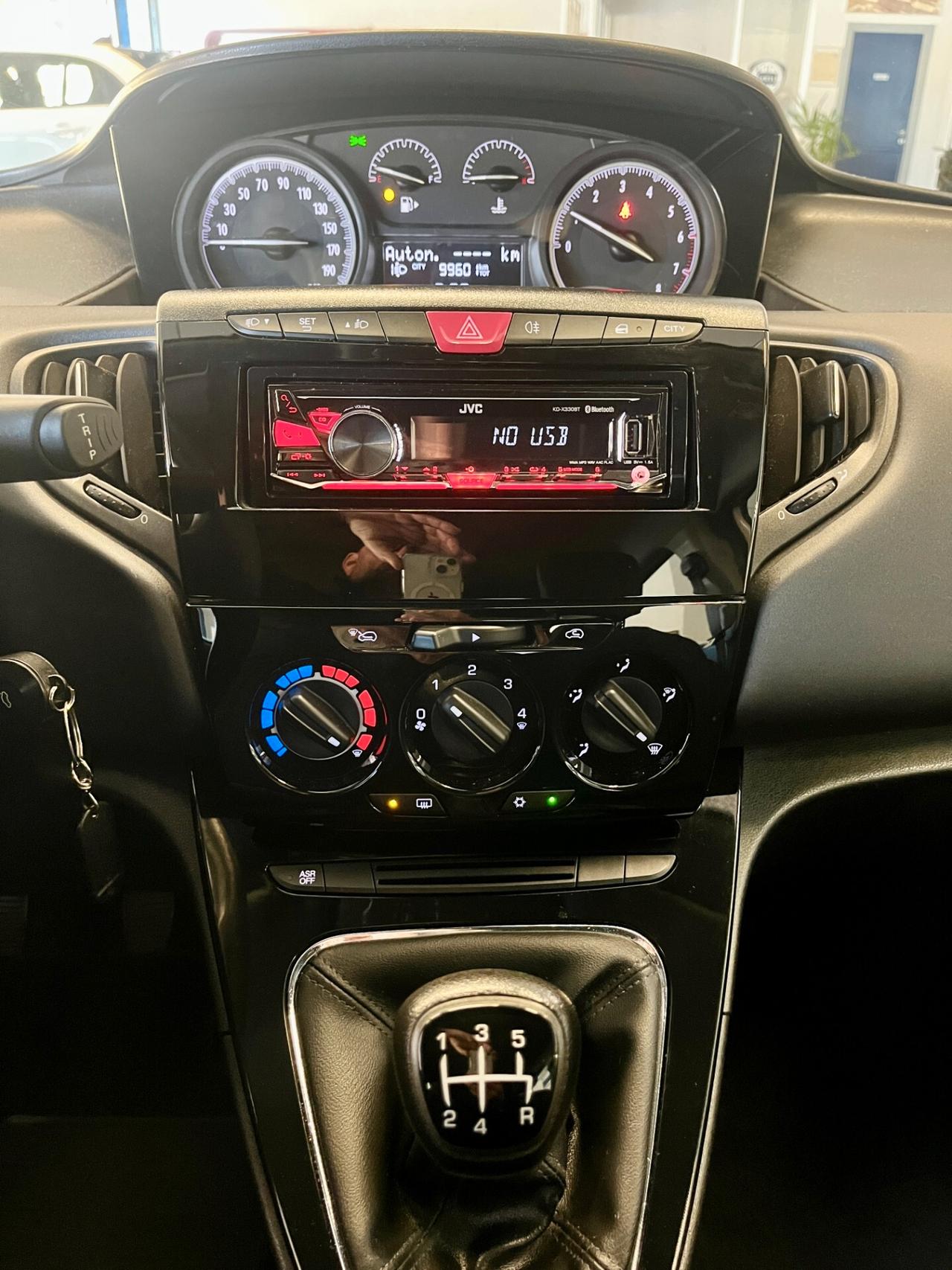 Lancia Ypsilon 1.2 69 CV 5 porte Gold