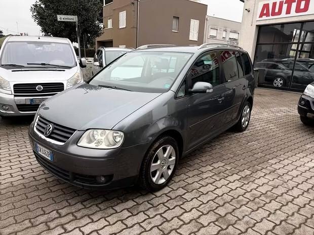 Volkswagen Touran 2.0 TDI 140cv Highline