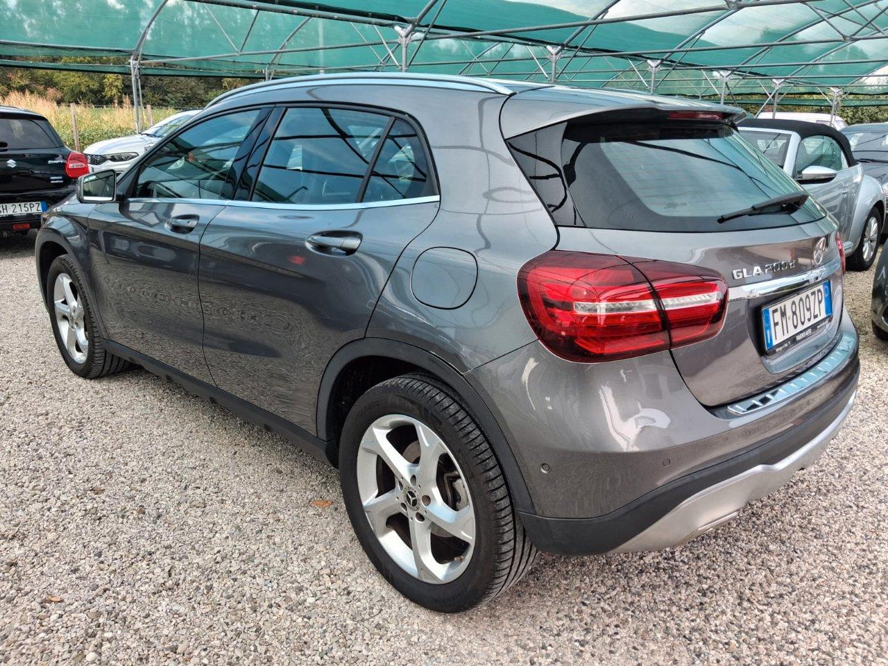 Mercedes GLA 200 d Sport auto