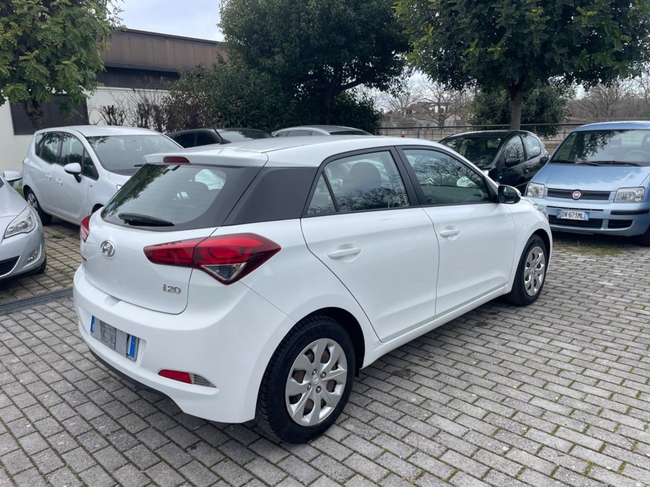 Hyundai i20 1.1 CRDi 12V 5 porte Comfort 6 marce