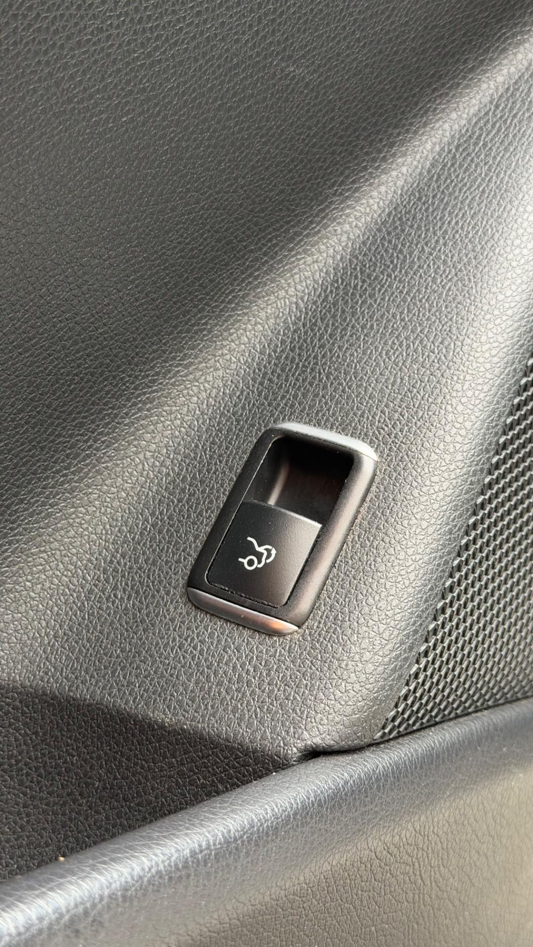 Mercedes-benz CLA 180 d Premium