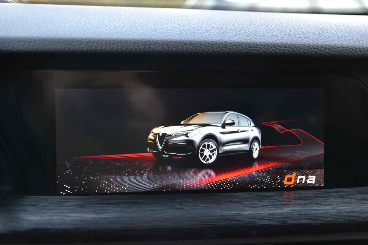 Alfa Romeo Stelvio 2.2 160CV AT8 SUPER F1+FULL LED+NAV+RCAM+PRIVACY