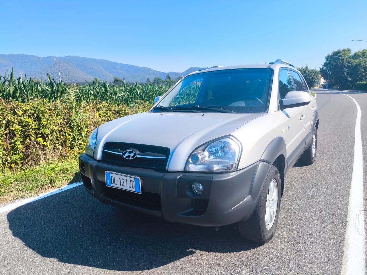 HYUNDAI TUCSON 4WD 2,0 G.P.L-KM 75000-