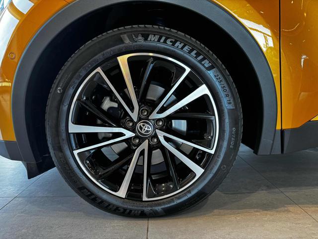 TOYOTA C-HR 2.0 PHEV Lounge Premiere