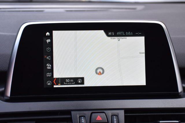 BMW 218 d Active Tourer Business *Navi, Pelle*