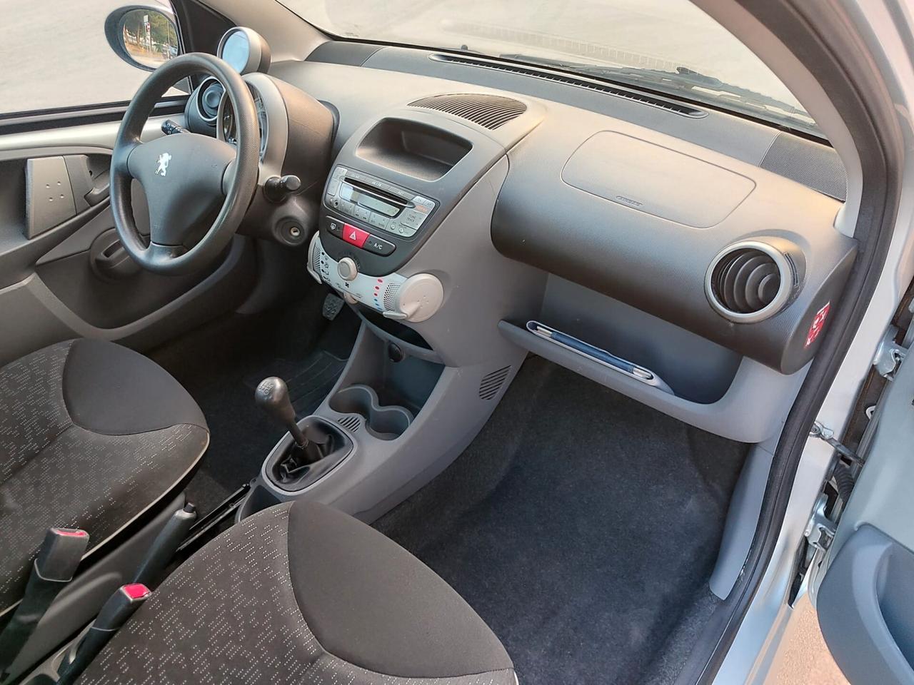 Peugeot 107 1.0 BENZINA 68CV 5p.
