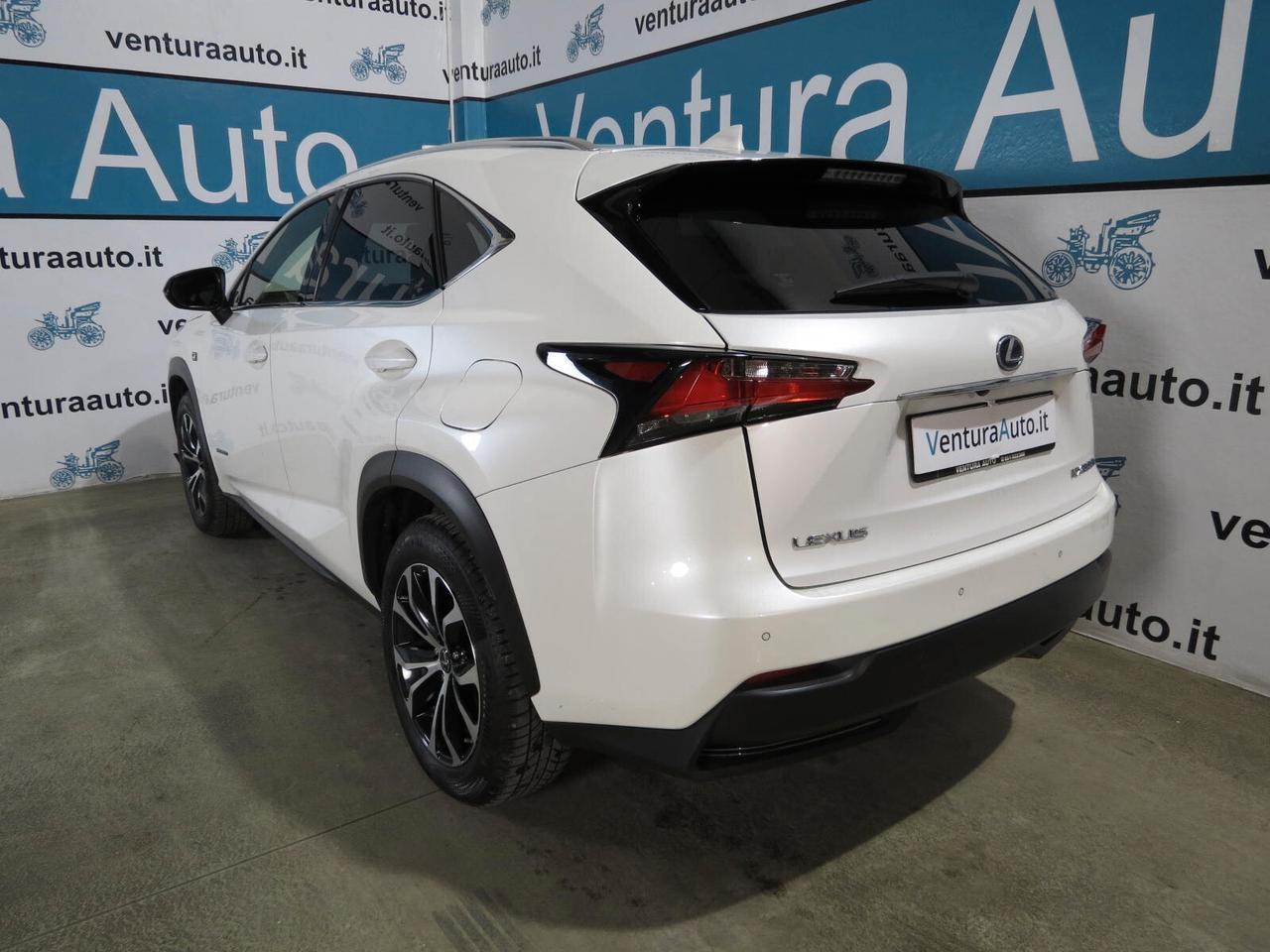 Lexus NX 300h Hybrid 4WD F-Sport