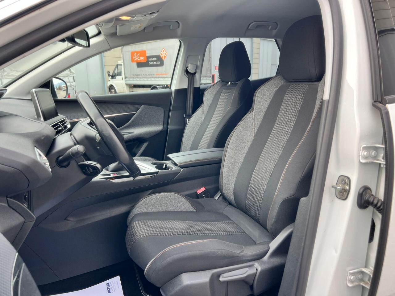 Peugeot 3008 BlueHDi 130 S&S Active